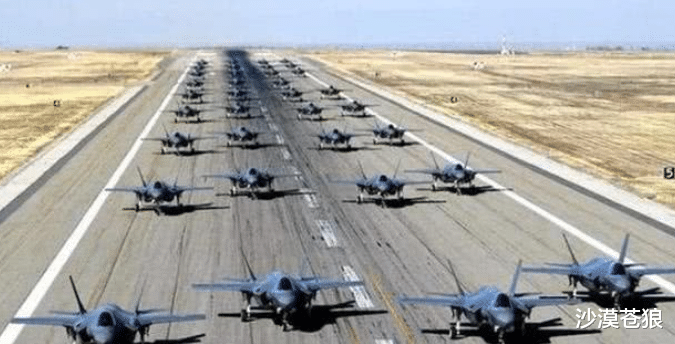 「伊朗」海峡局势全面告急，军方通知生产线昼夜不许停：大批战机火速出厂