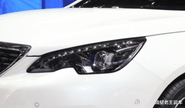 标致308▲被“冷落”的法系车！实力不输大众朗逸，油耗5L，自动挡仅售7万却无人问