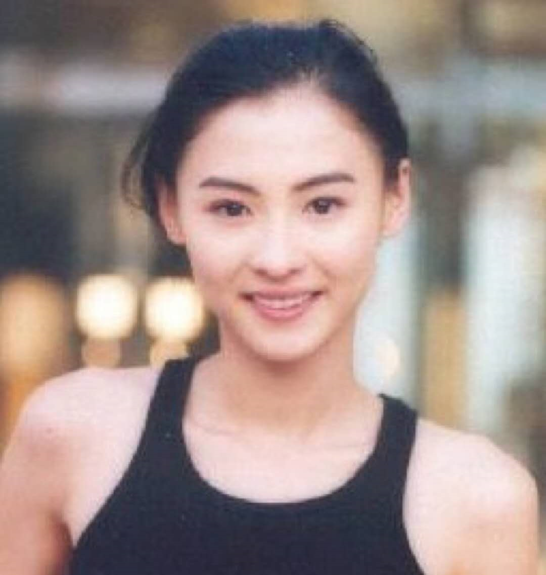 张柏芝|艳照门发生后，张柏芝怒斥：边看照片边骂我，有意思吗？