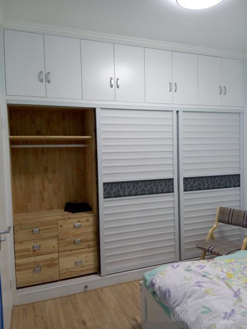 一家三口住50平，空间利用一点也不含糊，看过的朋友都佩服！