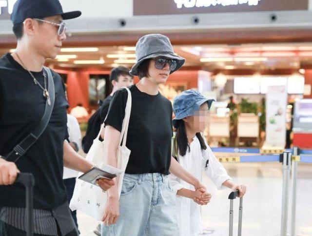 金喜善▲吴京的儿子叫“吴所谓”，本以为够随意，知道袁泉女儿名字后服了