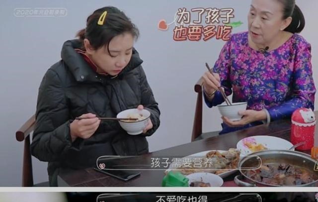 郭晶晶：同是奥运冠军，何雯娜哭诉委屈，吴敏霞活出自我，郭晶晶坚持原则