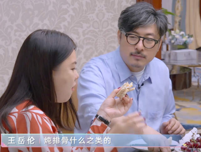 王嶽倫為李湘做海鮮餐，卻說不算重頭菜，還有“橫菜”要展示-圖5