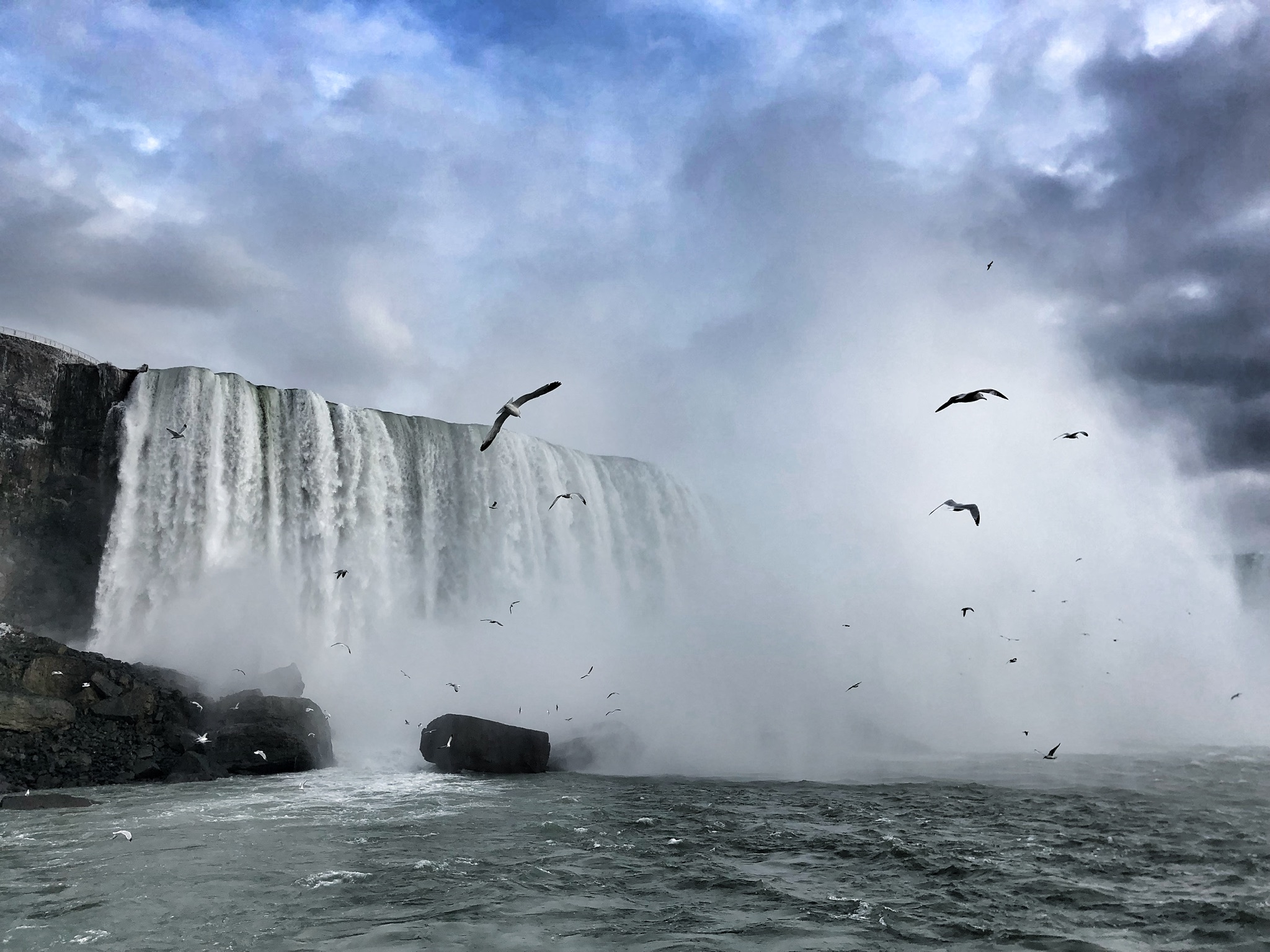 黄果树瀑布|中国最美六大瀑布，黄果树瀑布只能排第六，你去过几个？