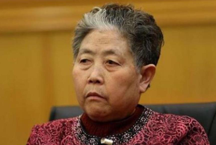 #老干妈#老干妈换回原配方! 为何顾客仍不买账 你看陶华碧儿子干了啥!