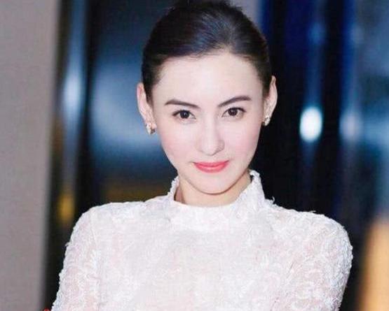 张柏芝▲带你看看张柏芝的家，如今跟孩子们住在一起，生活过得像女王