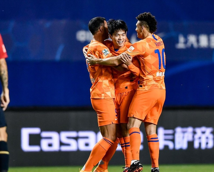 山东鲁能|挖到宝！2赛季4球5助攻，鲁能买他花100万！李霄鹏说他能进国足