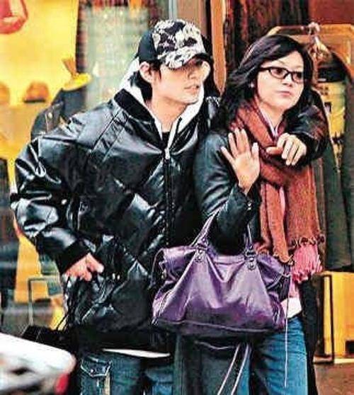 侯佩岑|昆凌否认盗图侯佩岑，解释难被网友相信，《彩虹》歌词早有暗示