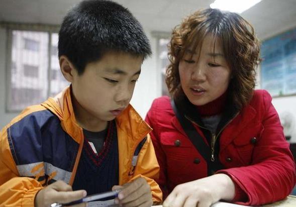 『中国政法大学』“1.2+6.8=8”被老师打叉，宝妈不服质问，老师的回答让她懵了