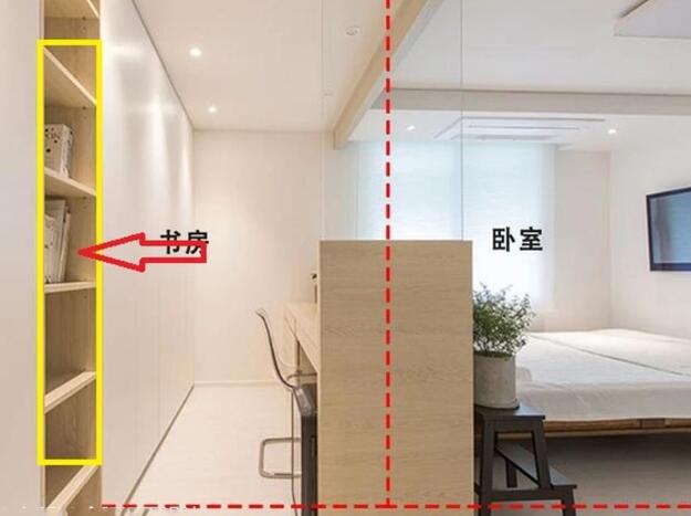 设计师|房间已经够小了，床头再靠墙就太浪费，装个隔板瞬间多2个功能区
