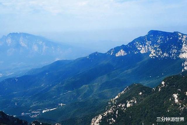 寺庙：中国有座“爬不起”的山，曾经人流如织，如今却寥寥无几