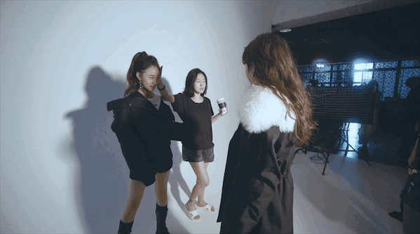小S|小S一家基因稳赢大S！母女4人穿LV登顶流大刊，42岁小S最漂亮