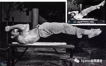 运动|一张图告诉你,李小龙的腰到底有多牛!