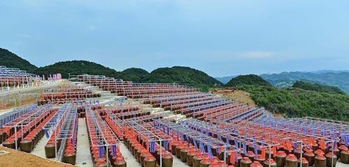 汪俊林 终于“豪赌”成功，收购亏损十几亿酒厂，他用5个亿赚得800亿身家