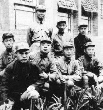 顾顺章|顾顺章叛逃后，周恩来亲自带红队惩罚叛徒，事后却因心软留下遗患