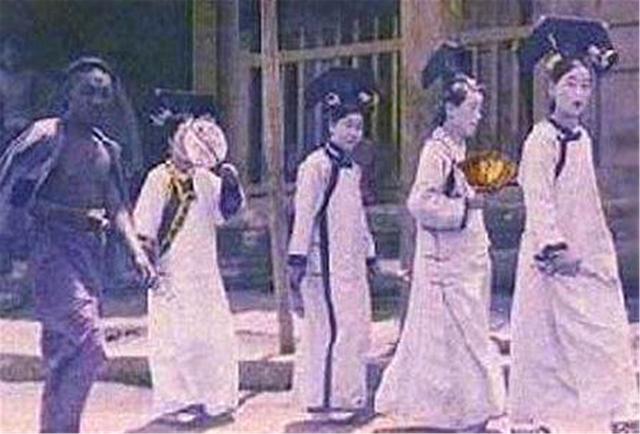 故宫|故宫真有“阴兵借道”？为何5点准时关门？这其实并非为迷信！