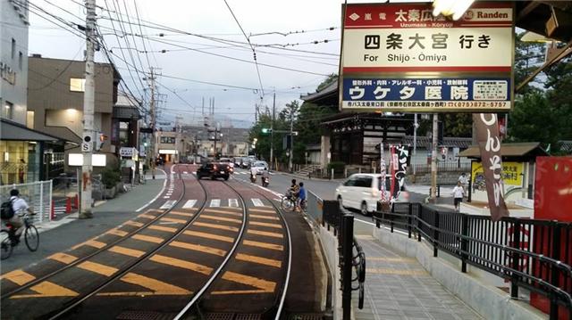 臆说古史|同样都是沥青马路，为何日本的马路年年新，中国的马路却年年补？