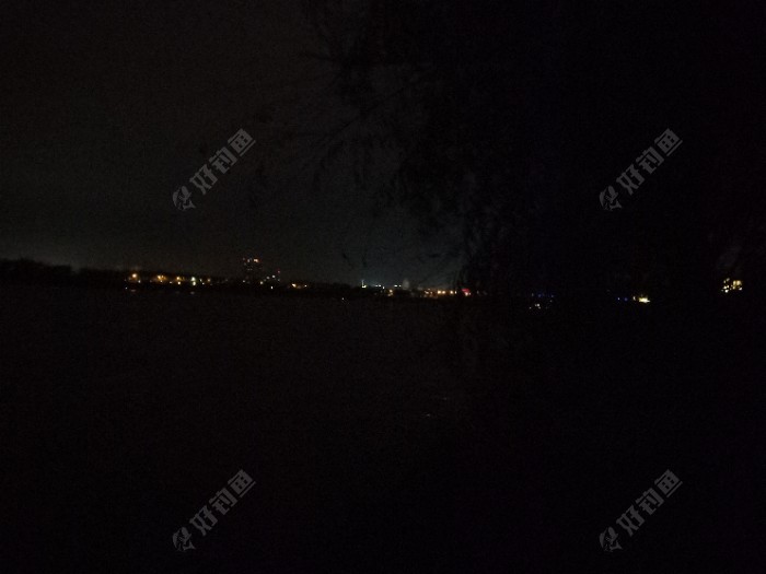 |秋雨，鱼儿欢。夜钓鲤，爆护了