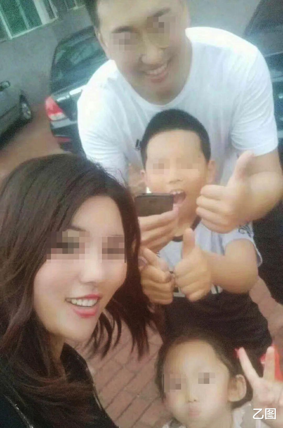 『套路贷』男童被虐昏迷3年，继母生父获刑16年和3年，却唤不醒“继母们”