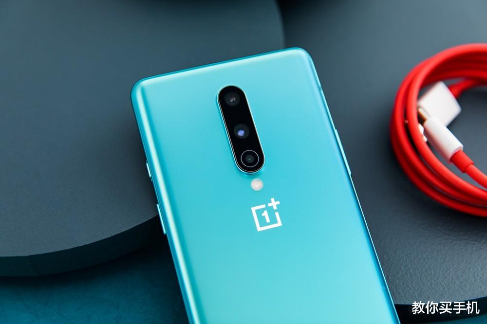 【索尼】OnePlus 8深度使用评测，轻巧便携操作流畅，但总感觉差了点什么