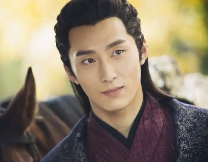 豪门|聪明绝顶的男人,不声不响坐稳了豪门女婿的位置!