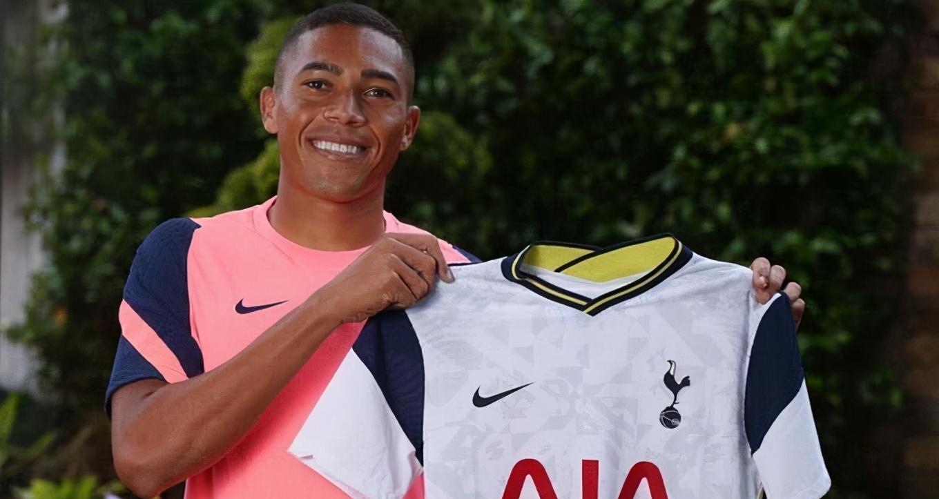 列维|鸟叔买人眼光被大大低估，他和列维简直是天作之合，曼联后悔吗