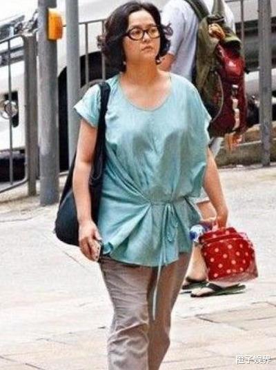 「香港」嫁豪门5年后，叶藴仪被丈夫大爆闺房秘事，从此成了全香港的笑料