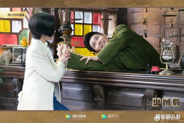 徐璐▲抢男人算啥，胡冰卿变身复制精，把徐璐同款都学了一遍，脸皮真厚