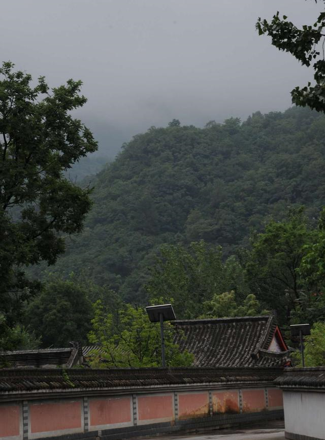 温泉|西安还有这样一个神仙峪口！吃住玩选择很多，10块钱就能泡温泉