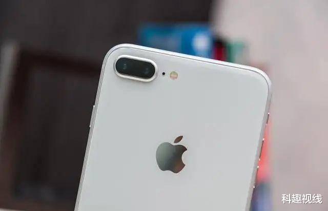 苹果|苹果清理三年前库存机，新增128GB版本，售价3799元