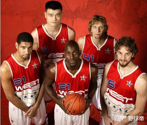 姚明：姚明NBA最高41分22板8帽7助4断，林书豪38分14助12板，那阿联和王治郅呢？