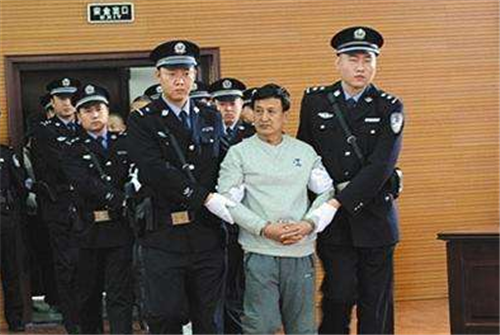 |他盗了200多个古墓，身价5个亿，死前大喊：我知道秦始皇陵的入口