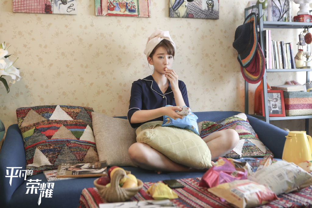 平凡的荣耀|《平凡的荣耀》白敬亭感情戏引发热议，你觉得这剧需要感情戏吗？