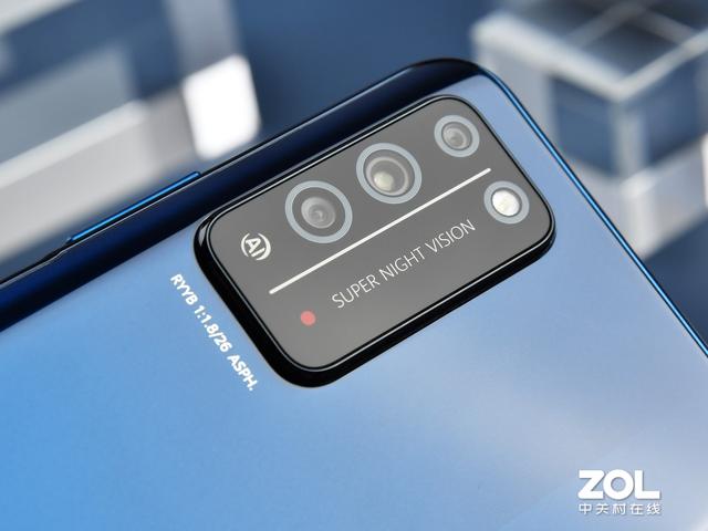 「王宝强」荣耀X10售价1899元起 菱形纹理冲击感十足