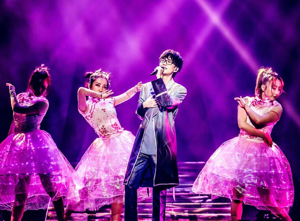 许嵩|许嵩发布新曲《放肆》，粉丝想打榜支持，可惜人家许嵩并不收费