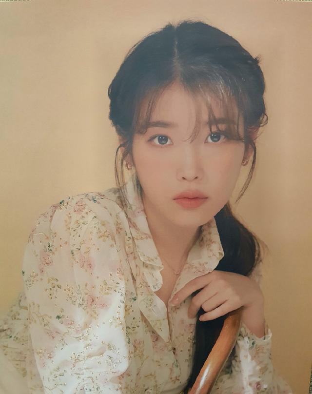 『iu』期待IU5.6单曲eight~期待合作，榜单预定，好奇柾国会见到IU吗~