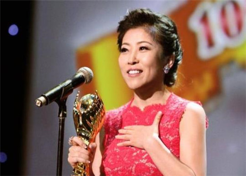 |中国体坛最大的叛徒,卷走44亿逃往美国,如今买飞机别墅生活奢侈