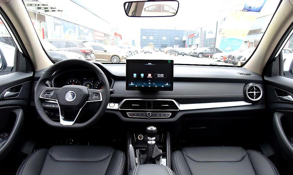 「SUV」SUV市场迎来“搅局者”，拥有行政级乘坐体验，起售价却不足7万