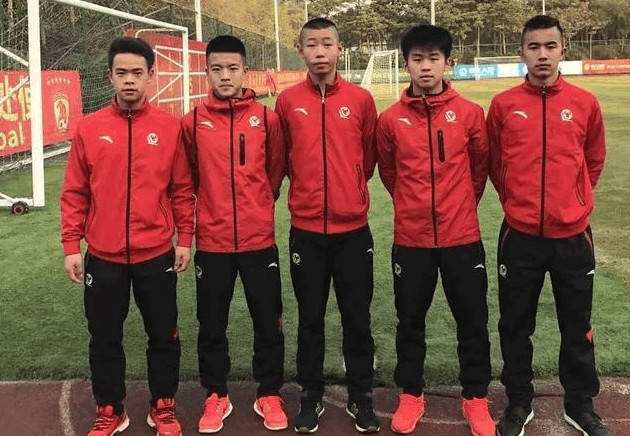 广州恒大|转会市场官宣！恒大一线队敲定三位留洋新星，全力追捧自家青训