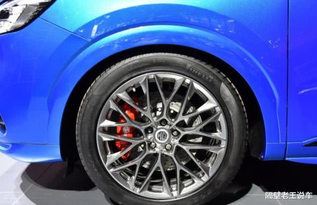 [名爵hs]又一“价格屠夫”，比哈弗H6漂亮10倍，配2.0T+四驱，不足11万起