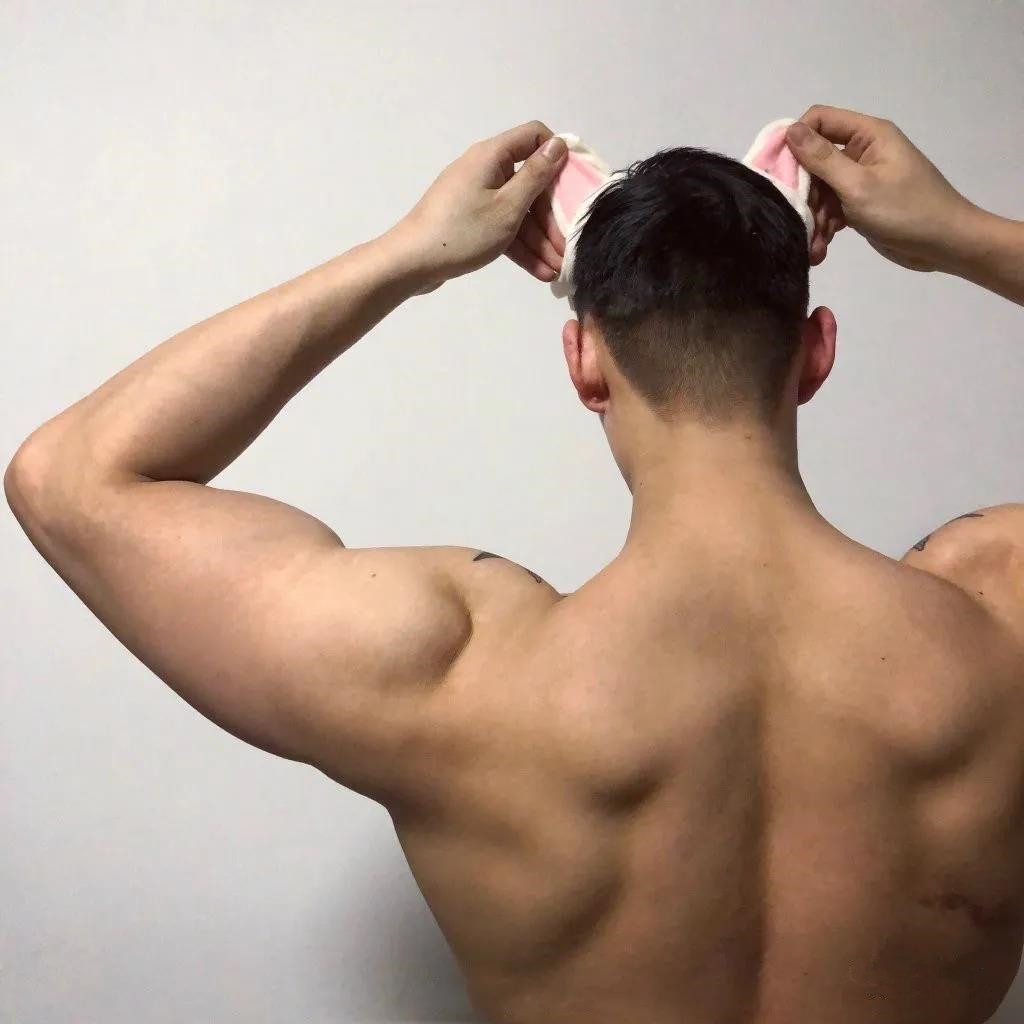 【睡眠】男人练背有多重要，一组图片告诉你，打造宽厚背部势在必得