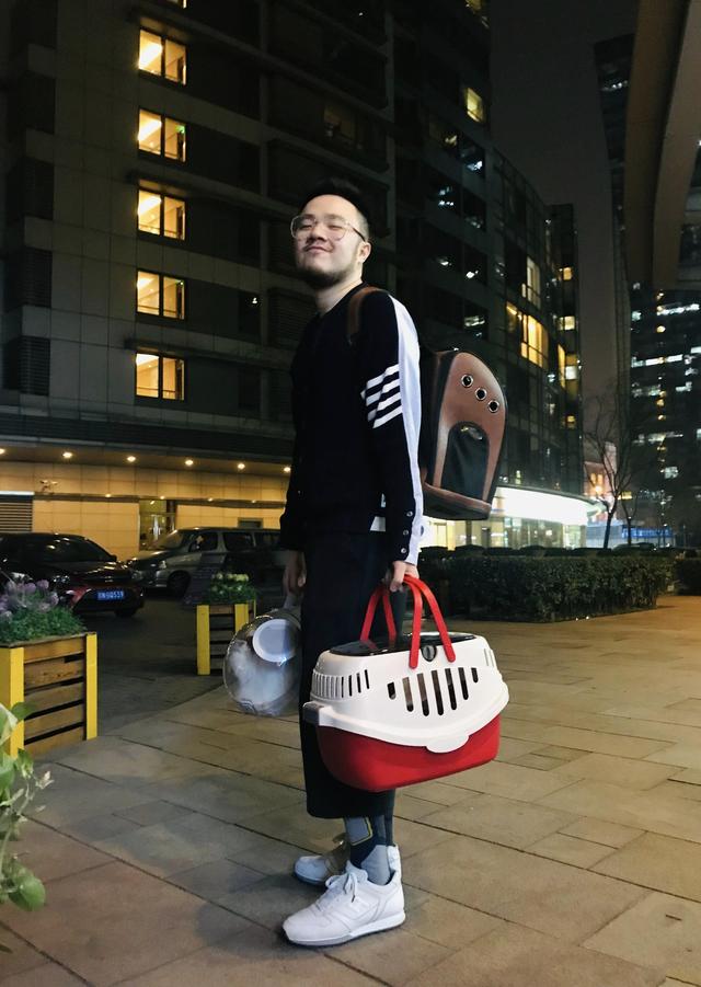 宋丹丹|宋丹丹60大寿！张一山躺怀中像亲儿子，儿媳离老远跟刘涛似同岁