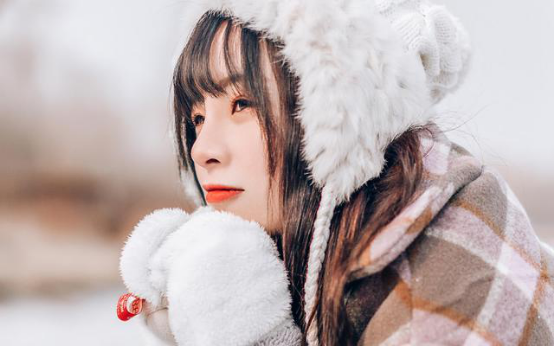 巨蟹座@7月,仲夏夜,桃花悄然绽放,往事不再重提,4星座将迎来爱情鸿运