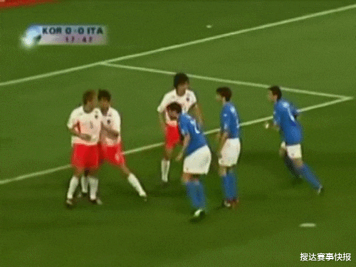 意大利队：西甲意甲双料射手王！世界杯上他9场轰9球，身体壮如牛却伤病不断