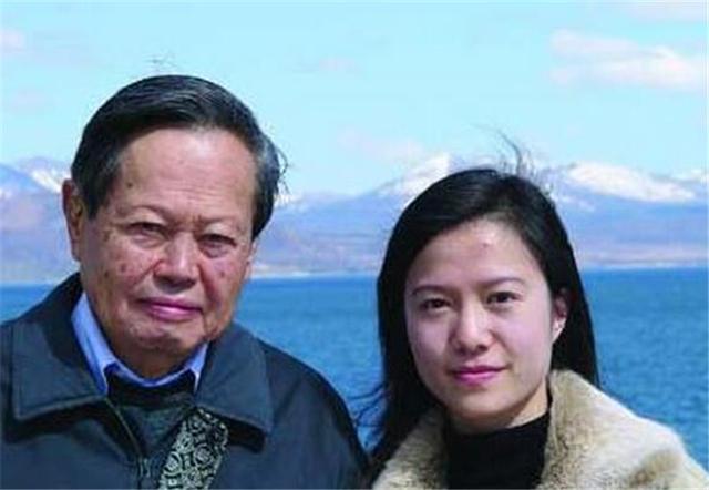 「科学家」伟大的科学家杨振宁豪宅曝光啦！竟然是清华大学专门为他建设的