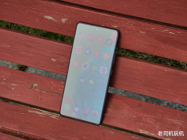 5G|何必非要追求旗舰，三星Galaxy A71评测