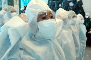 @出生那年遇上非典，高考遇上肺炎，这届高考生的难度远不止这些