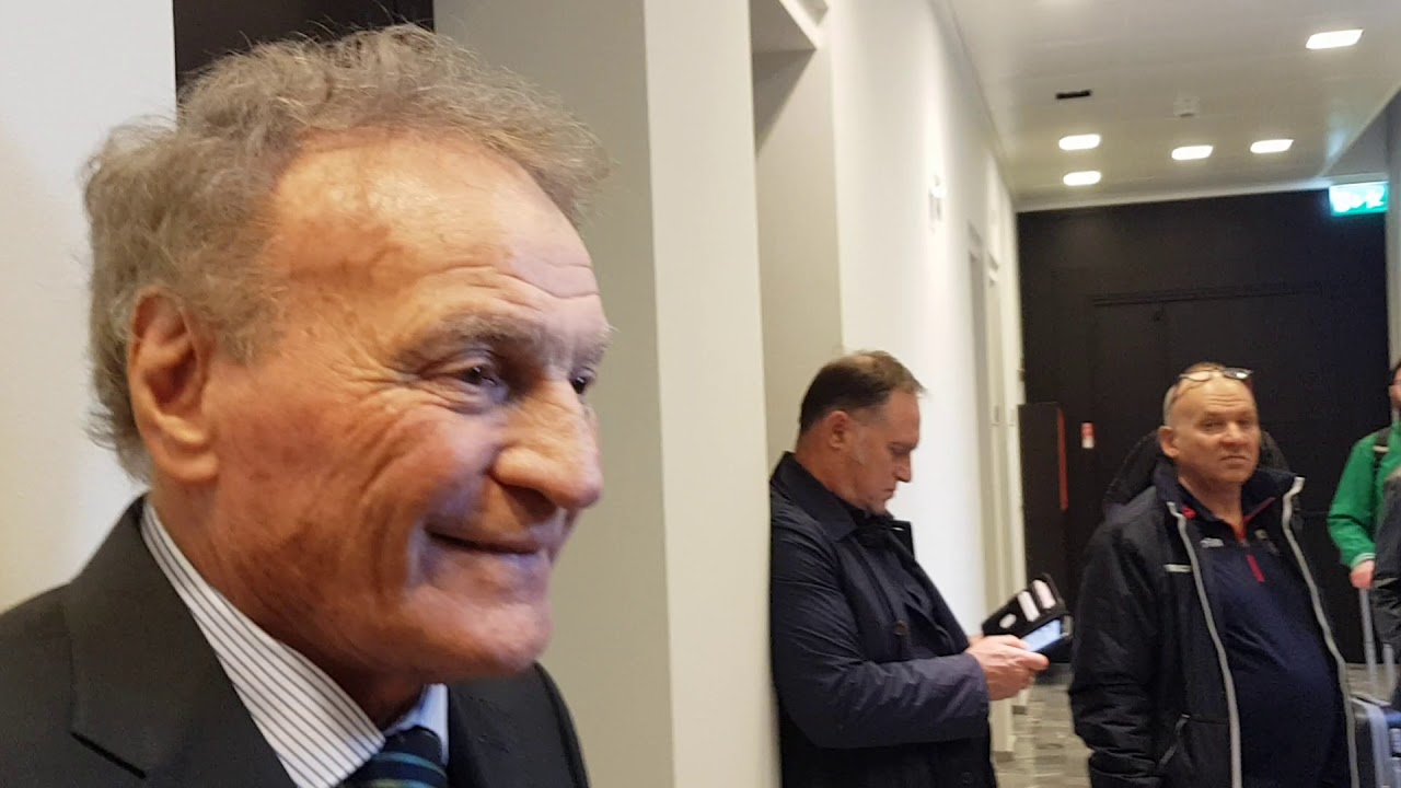 「贝利」贝利是巴西人，不愿意承认阿根廷人优秀？