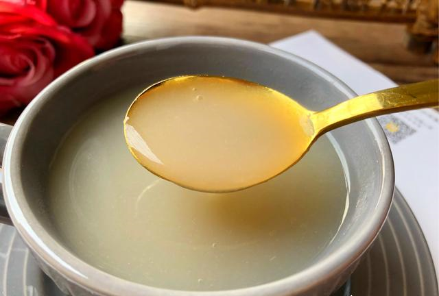 银耳▲明日小暑，记得多喝这碗羹，清热去火又好喝，大人孩子都喜欢