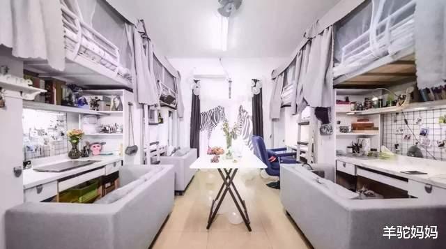 宿舍|大学宿舍“防推销标语”走红，宿舍阿姨查寝快笑岔气，网友：人才